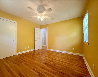 1914 Cherokee Drive - Photo Thumbnail 15