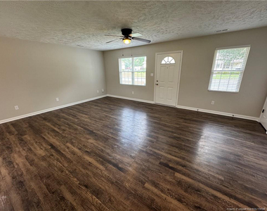 503 E 18th Street - Photo Thumbnail 6