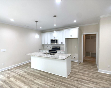 2421 Colgate Drive - Photo Thumbnail 3