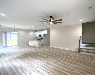 2421 Colgate Drive - Photo Thumbnail 2