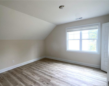 2421 Colgate Drive - Photo Thumbnail 11