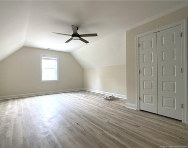 2421 Colgate Drive - Photo Thumbnail 12