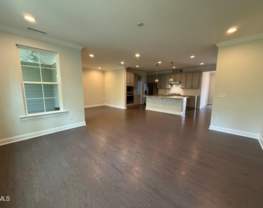1037 Lakebrink Drive - Photo Thumbnail 11