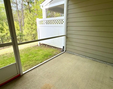 1037 Lakebrink Drive - Photo Thumbnail 27