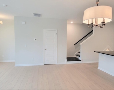 7809 Flatrock Park Drive - Photo Thumbnail 6
