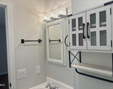 1437 Huntly Court - Photo Thumbnail 14