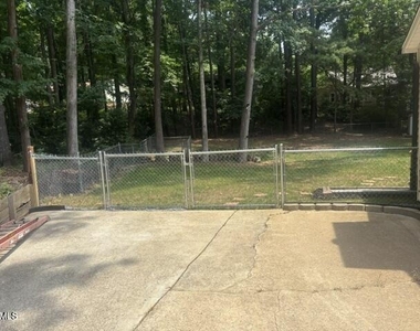 1437 Huntly Court - Photo Thumbnail 17