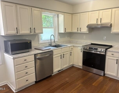 1437 Huntly Court - Photo Thumbnail 8