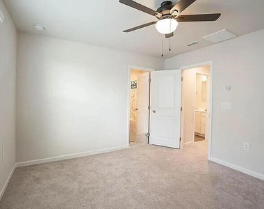 3003 Soft Breeze Drive - Photo Thumbnail 12