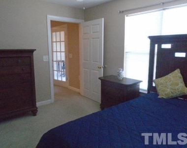 929 Morreene Road - Photo Thumbnail 7