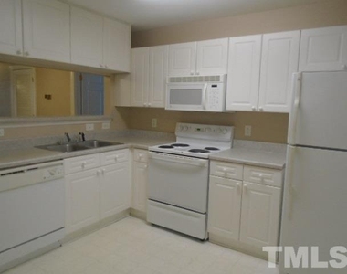 929 Morreene Road - Photo Thumbnail 6