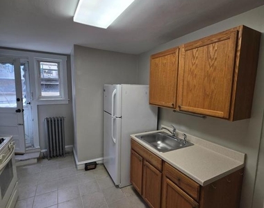 107 N Narberth Avenue - Photo Thumbnail 2