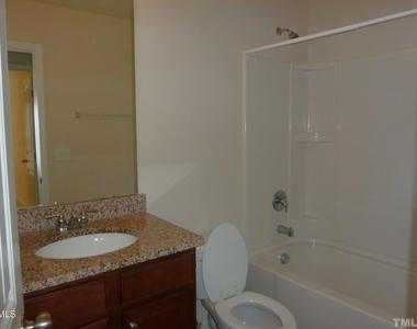 521 Denhoff Drive - Photo Thumbnail 7