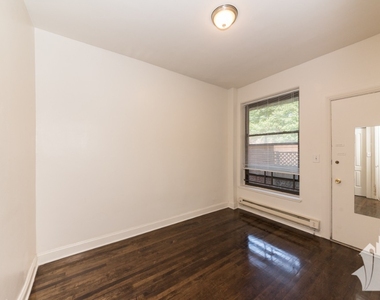 1415-17 W. Hutchinson - Photo Thumbnail 4