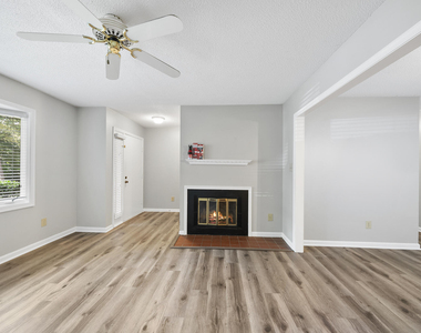 7926 Brown Bark Place - Photo Thumbnail 5
