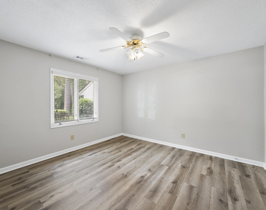 7926 Brown Bark Place - Photo Thumbnail 8