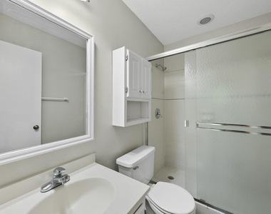 7926 Brown Bark Place - Photo Thumbnail 9