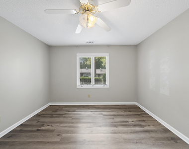 7926 Brown Bark Place - Photo Thumbnail 7