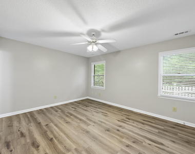 7926 Brown Bark Place - Photo Thumbnail 12