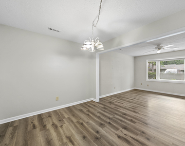 7926 Brown Bark Place - Photo Thumbnail 4