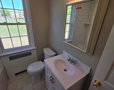 605 S Eagle Road - Photo Thumbnail 9