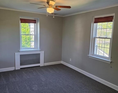 605 S Eagle Road - Photo Thumbnail 6