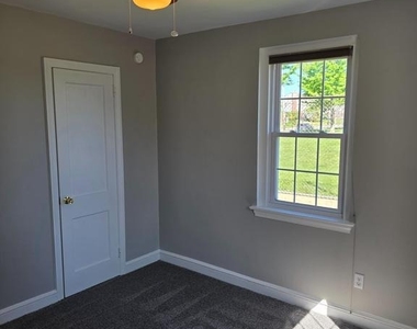 605 S Eagle Road - Photo Thumbnail 11