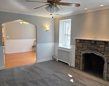 605 S Eagle Road - Photo Thumbnail 4