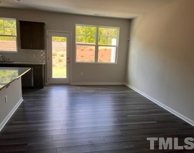 328 Hazy Hls Lane - Photo Thumbnail 4