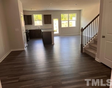 328 Hazy Hls Lane - Photo Thumbnail 3
