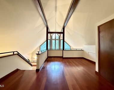 5820 Ten Springs Lane - Photo Thumbnail 18