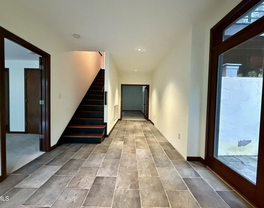 5820 Ten Springs Lane - Photo Thumbnail 25