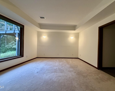 5820 Ten Springs Lane - Photo Thumbnail 34