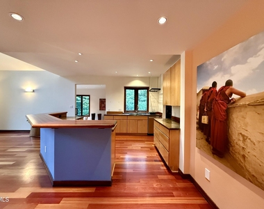 5820 Ten Springs Lane - Photo Thumbnail 6