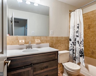 313 Albans Court - Photo Thumbnail 14