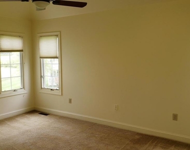 14 Hayworth Circle - Photo Thumbnail 25