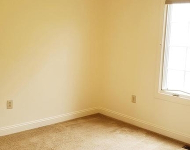 14 Hayworth Circle - Photo Thumbnail 23