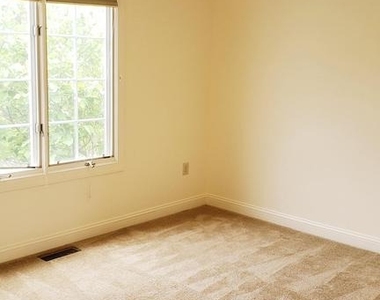 14 Hayworth Circle - Photo Thumbnail 22