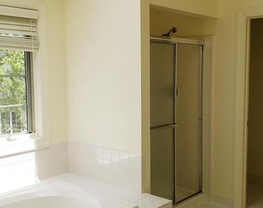 14 Hayworth Circle - Photo Thumbnail 28