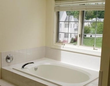 14 Hayworth Circle - Photo Thumbnail 30