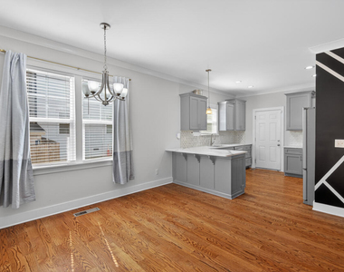 807 Cook Road - Photo Thumbnail 14