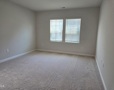 1106 Holding Village Way - Photo Thumbnail 12