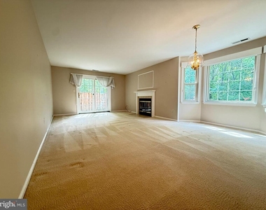 3705 Waltham Court - Photo Thumbnail 3