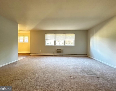 200 Spruce Street - Photo Thumbnail 7