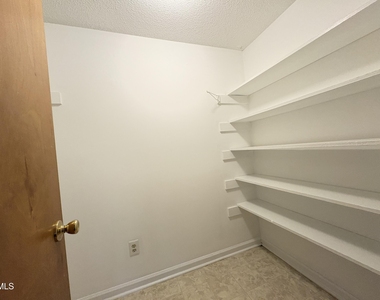 216 Greene Street - Photo Thumbnail 6