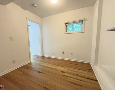 216 Greene Street - Photo Thumbnail 12