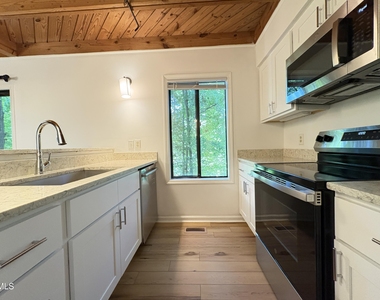 216 Greene Street - Photo Thumbnail 5