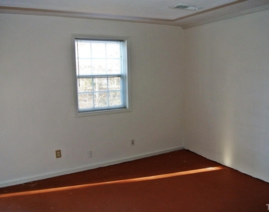 216 Greene Street - Photo Thumbnail 6