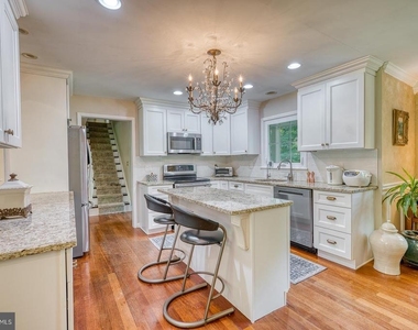 31 Shepard Way - Photo Thumbnail 5