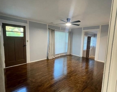 895 Lower Ferry Rd - Photo Thumbnail 4